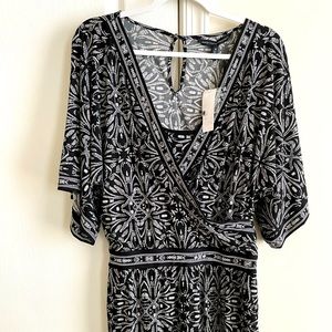 White House Black Market Women’s size medium romper NWT
